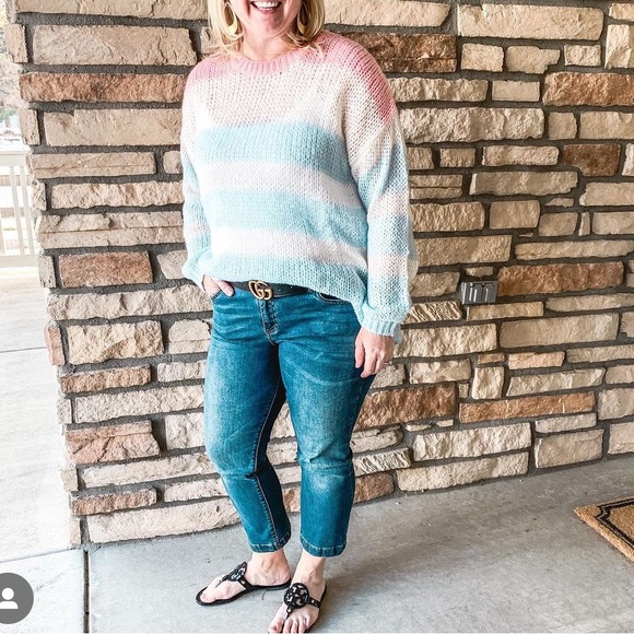 Women’s Oversized Knit Sweater, New, Size M/L - Picture 7 of 7